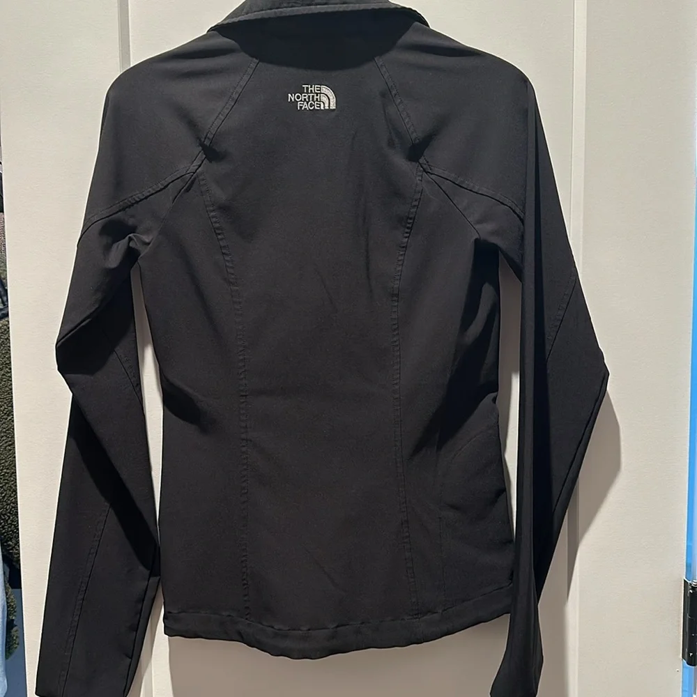 North face jacket - Picture 2 of 2